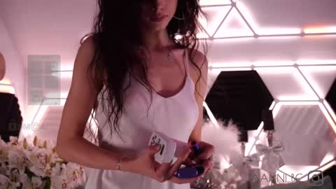 Snapshot of taanni_bc chatting on February 6, 2025, 11:15 pm TAANNI online show from February 6, 2025, 11:15 pm