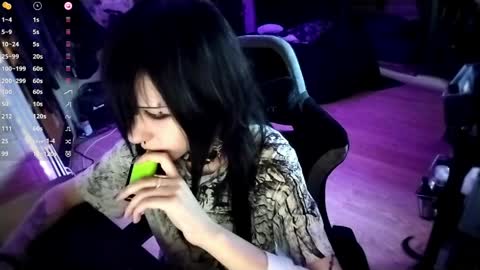 Lina online show from April 11, 2026, 3:16 pm