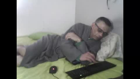 table40sexy1975 online show from February 28, 2025, 2:31 am