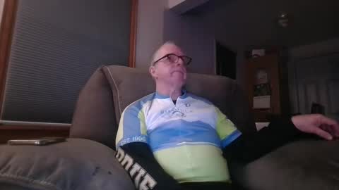 tacrunner66_ online show from February 16, 2025, 3:04 am