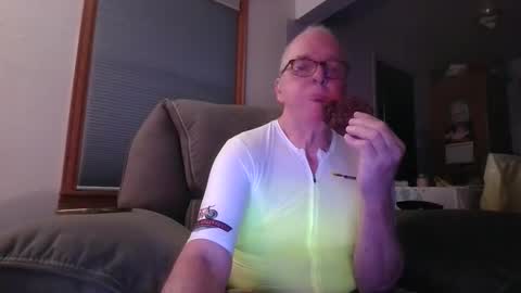 tacrunner66_ online show from October 26, 2025, 2:50 am