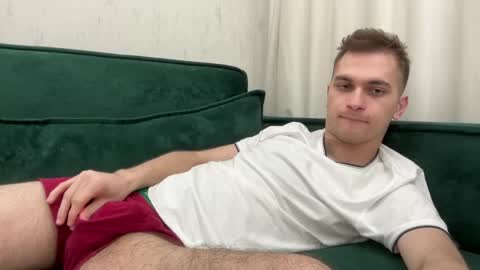Snapshot of tai_fun chatting on April 23, 2026, 12:29 pm Alex online show from April 23, 2026, 12:29 pm