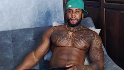 Tairon Tucke online show from January 8, 2025, 6:52 am