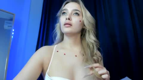 Taisia online show from July 10, 2026, 11:46 am