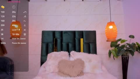 Snapshot of taissa_ chatting on January 18, 2025, 9:02 pm Taissa online show from January 18, 2025, 9:02 pm