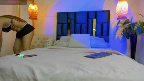 Snapshot of taissa_ chatting on December 1, 2025, 12:43 pm Taissa online show from December 1, 2025, 12:43 pm