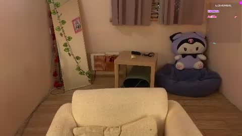 Lizzy online show from July 22, 2026, 2:53 pm