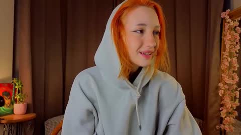 im Lally online show from October 19, 2025, 2:45 am