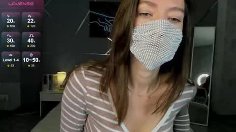 Snapshot of take_me_to_moon chatting on October 22, 2025, 1:28 am Sasha online show from October 22, 2025, 1:28 am