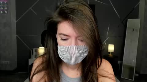 Snapshot of take_me_to_moon chatting on December 1, 2025, 1:32 am Sasha online show from December 1, 2025, 1:32 am