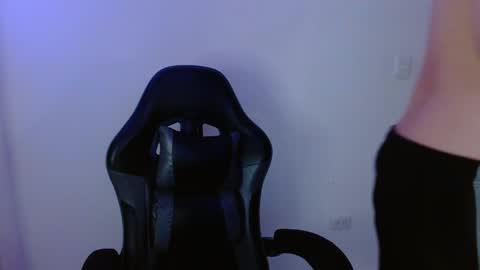 takeru___ online show from February 8, 2026, 7:56 am