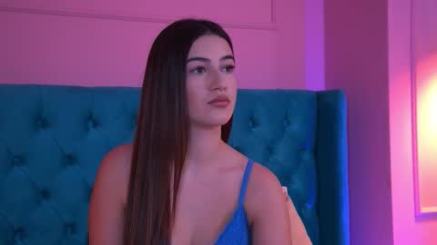 Snapshot of taliamorenne chatting on October 26, 2025, 3:29 pm taliamorenne online show from October 26, 2025, 3:29 pm