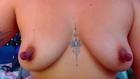 Snapshot of taliana36 chatting on February 27, 2025, 1:07 pm taliana36 online show from February 27, 2025, 1:07 pm