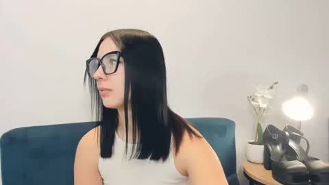 taliasensitive online show from February 20, 2026, 6:37 am