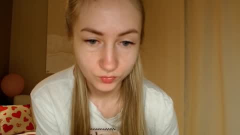  Kira  online show from March 12, 2025, 6:29 am