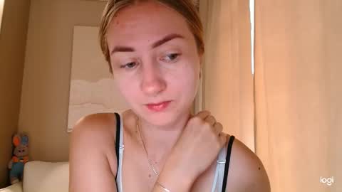  Kira  online show from September 13, 2025, 5:29 am