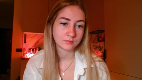  Kira  online show from February 3, 2026, 6:22 am