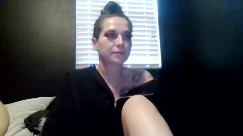 Snapshot of tallhungcloudy chatting on May 19, 2026, 1:56 am tallhungcloudy online show from May 19, 2026, 1:56 am