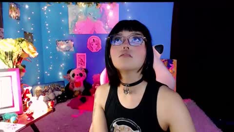 Alejandra Independent model online show from December 19, 2025, 7:04 am