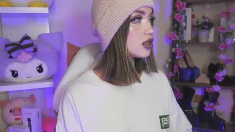 Snapshot of tamaracampell chatting on December 21, 2024, 5:03 am Cami 3 online show from December 21, 2024, 5:03 am