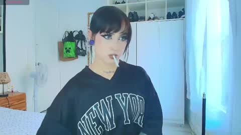 Cami 3 online show from April 21, 2026, 2:34 pm
