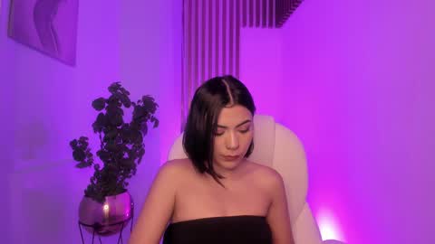 Snapshot of tamarathompsonn chatting on March 5, 2025, 2:23 pm Tamara. online show from March 5, 2025, 2:23 pm