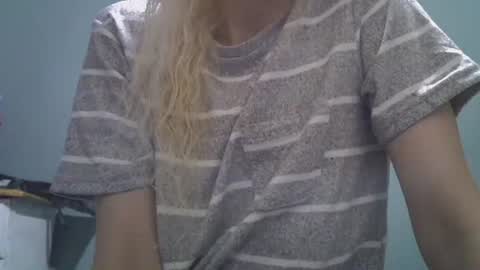 Snapshot of tamesbury chatting on July 8, 2026, 1:10 am tamesbury online show from July 8, 2026, 1:10 am