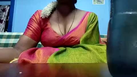 Snapshot of tamilmadhi520 chatting on June 17, 2026, 6:53 pm tamilmadhi520 online show from June 17, 2026, 6:53 pm