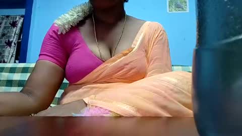 Snapshot of tamilmadhi520 chatting on June 18, 2026, 6:23 pm tamilmadhi520 online show from June 18, 2026, 6:23 pm