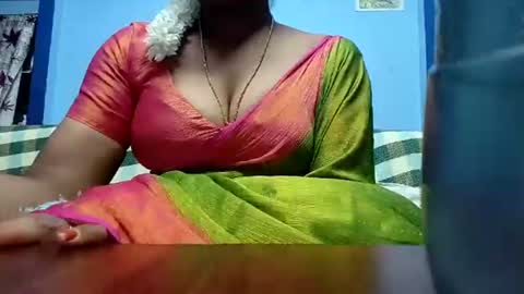 Snapshot of tamilmadhi520 chatting on July 5, 2026, 5:42 pm tamilmadhi520 online show from July 5, 2026, 5:42 pm