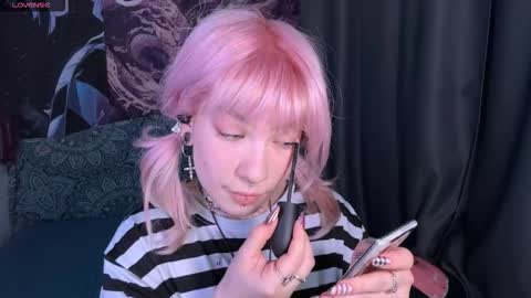 Snapshot of tammymartinea chatting on December 18, 2025, 7:09 pm Lola online show from December 18, 2025, 7:09 pm