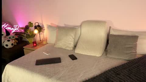 Snapshot of tamy_honey chatting on July 9, 2026, 2:48 am Tamy online show from July 9, 2026, 2:48 am