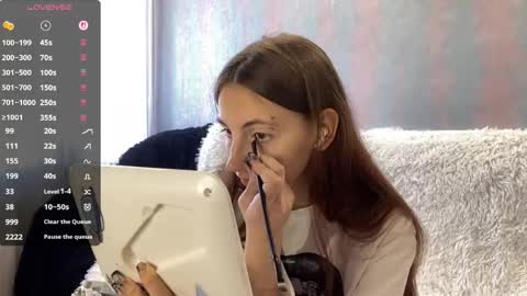 Alice online show from April 21, 2026, 1:06 pm