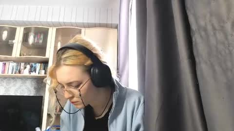 Snapshot of tandrahamiter chatting on July 30, 2026, 3:22 pm Adeline online show from July 30, 2026, 3:22 pm