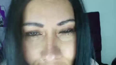 tania online show from April 21, 2026, 7:06 pm