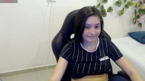 Tania  online show from December 17, 2024, 8:10 pm