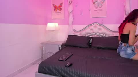 Tania Pierce online show from May 25, 2026, 12:33 pm