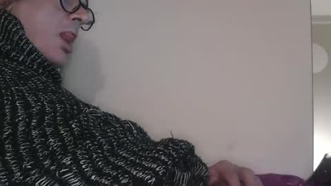 Snapshot of tantriceye chatting on January 18, 2025, 6:32 pm tantriceye online show from January 18, 2025, 6:32 pm