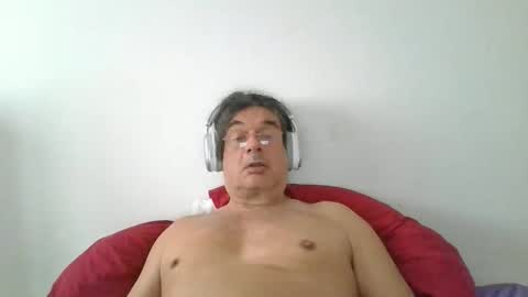 Snapshot of tantriceye chatting on April 26, 2026, 3:53 pm tantriceye online show from April 26, 2026, 3:53 pm