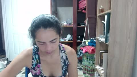 Snapshot of tantricroots chatting on June 9, 2026, 1:28 am Angeline Follow online show from June 9, 2026, 1:28 am