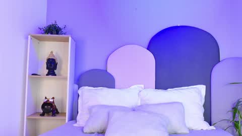 taracarsonn online show from April 1, 2026, 1:17 am