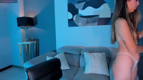 Snapshot of taralawrence chatting on October 5, 2025, 11:46 pm Tara Lawrence online show from October 5, 2025, 11:46 pm