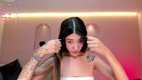 Snapshot of taralawrence chatting on November 2, 2025, 11:07 pm Tara Lawrence online show from November 2, 2025, 11:07 pm