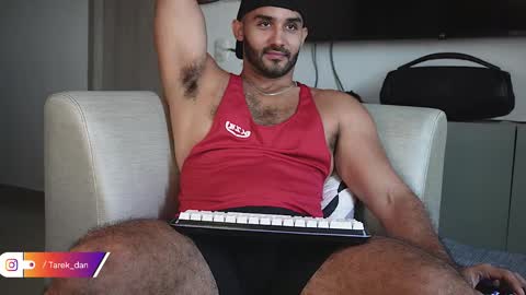 Snapshot of tarek_dan chatting on January 7, 2026, 1:57 pm Tarek online show from January 7, 2026, 1:57 pm