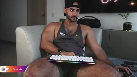 Snapshot of tarek_dan chatting on January 13, 2026, 2:33 pm Tarek online show from January 13, 2026, 2:33 pm