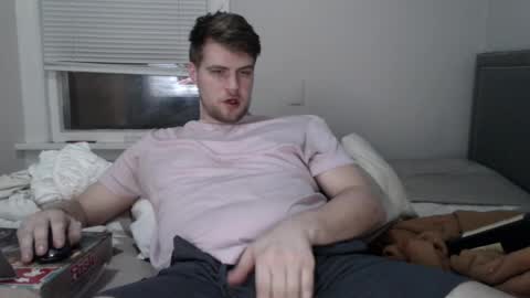 Snapshot of tarus333 chatting on February 12, 2025, 6:29 am tarus333 online show from February 12, 2025, 6:29 am