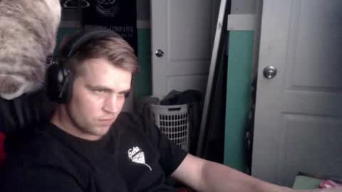 Snapshot of tarus333 chatting on October 25, 2025, 10:12 am tarus333 online show from October 25, 2025, 10:12 am