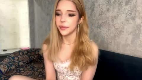 Snapshot of tashinadoncaster chatting on April 19, 2026, 8:24 am Viola online show from April 19, 2026, 8:24 am