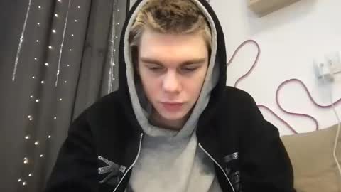 tasteithorny online show from February 24, 2025, 9:32 am