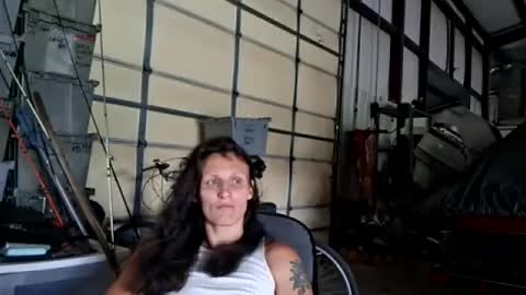 tastypeach6989 online show from June 26, 2026, 3:38 pm
